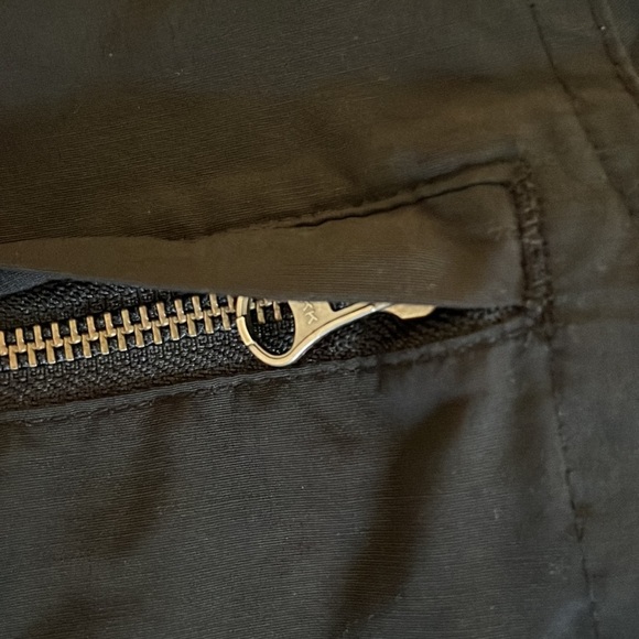 GAP Black Light Weight Jacket Full Front Zip Button Snap Size L - Picture 9 of 12